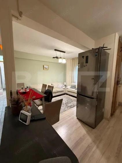 Apartament cu 4 camere decomandat în Vest