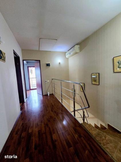 Casă cu 4 camere cu Teren 370 Mp în Dobroești