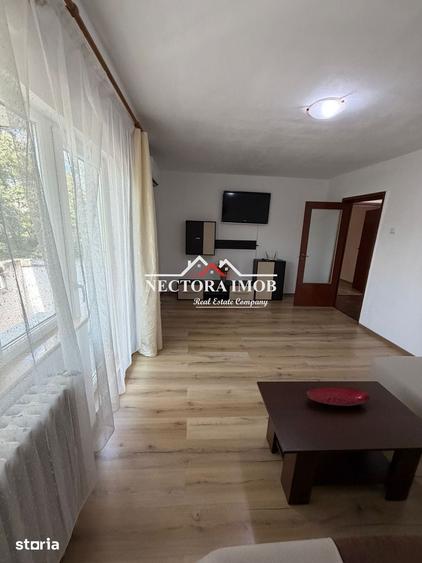 Apartament cu 3 camere în Decebal