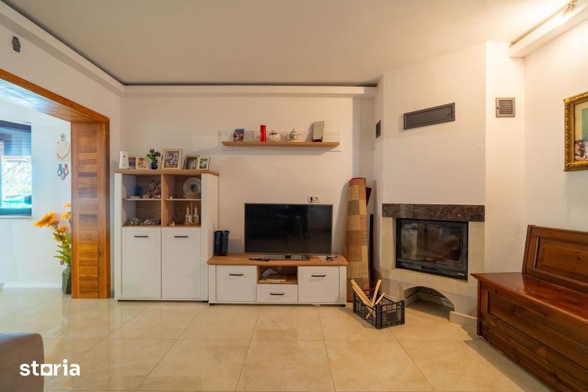 Casă cu 4 camere cu Teren 2825 Mp în Păuliș
