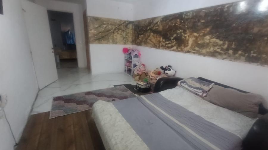 Casă individuală cu 5 camere cu Canalizare în Lascăr Catargiu