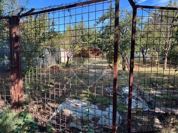 Teren Construcții intravilan de 2221 mp, în Prelungirea Ghencea