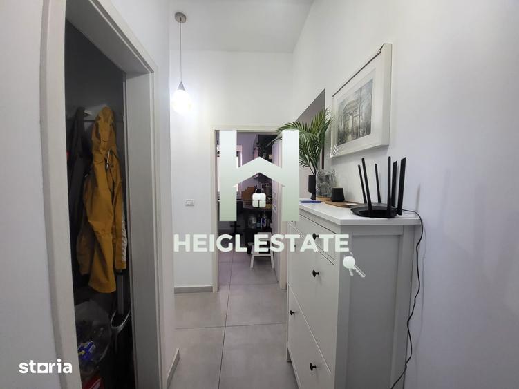 Apartament cu 3 camere în Girocului