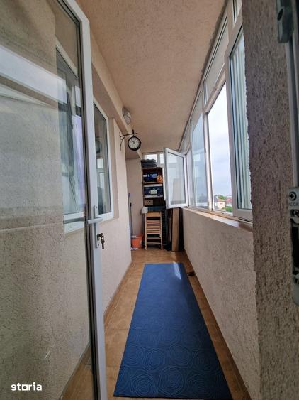 Apartament cu 3 camere semidecomandat în Gara