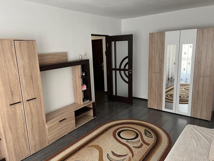 Apartament cu 2 camere decomandat în Gorjului