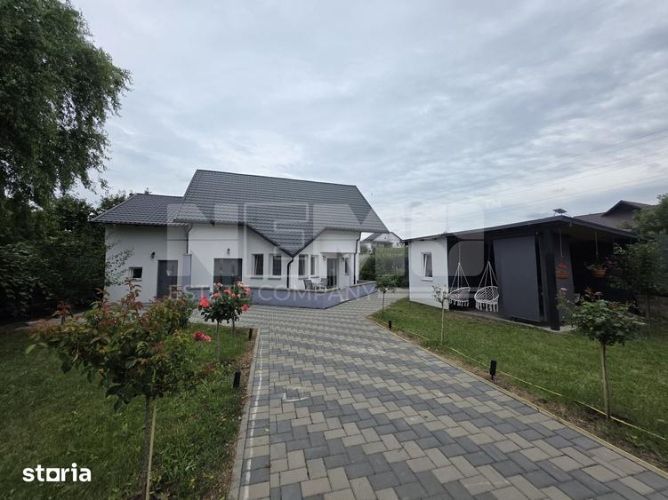 Casă cu 6 camere cu Teren 880 Mp în Central