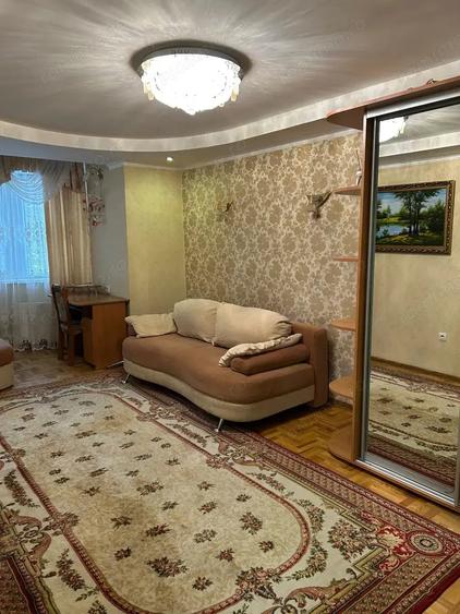 Garsonieră decomandată în Dorobanți