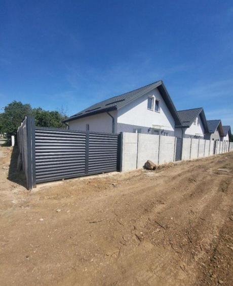 Casă cu 3 camere în Vârteju