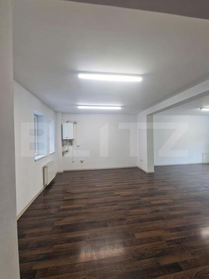 Apartament cu 3 camere decomandat în Centrul Civic