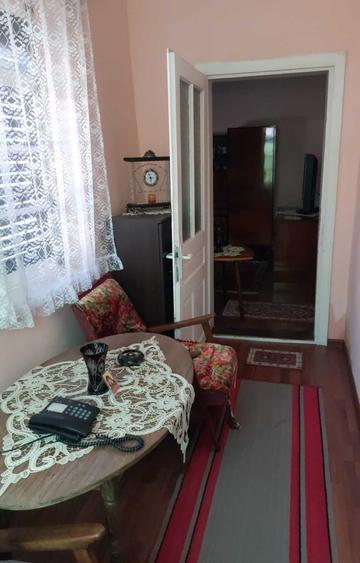 Casă cu 4 camere în Exterior Vest