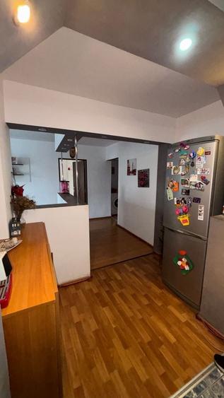 Apartament cu 4 camere decomandat, mobilat în Cetate