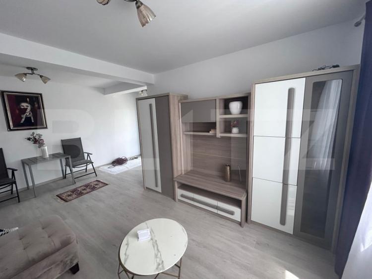 Casă cu 2 camere cu Teren 250 Mp în Central