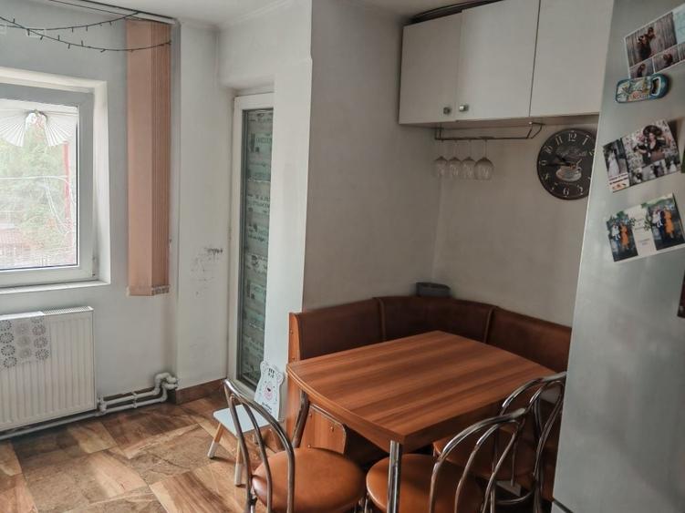 Apartament 2 camere, decomandat - 13