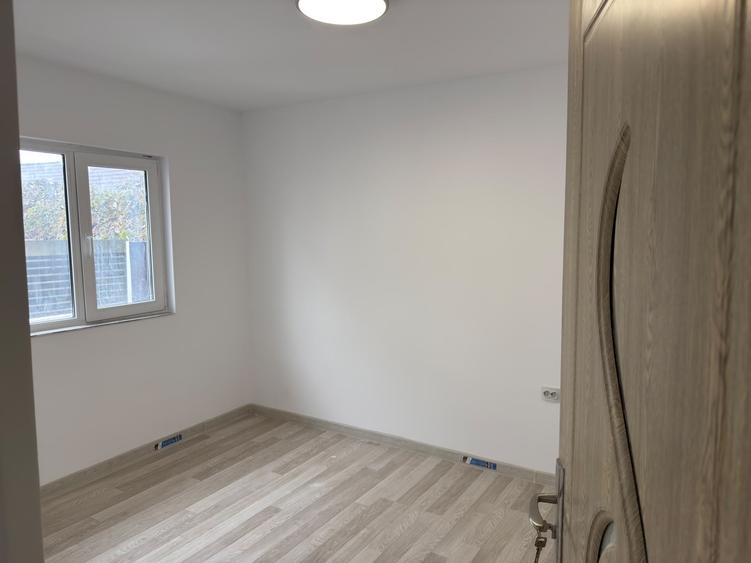 Casă individuală cu 3 camere cu Teren 200 Mp în Nord-Vest