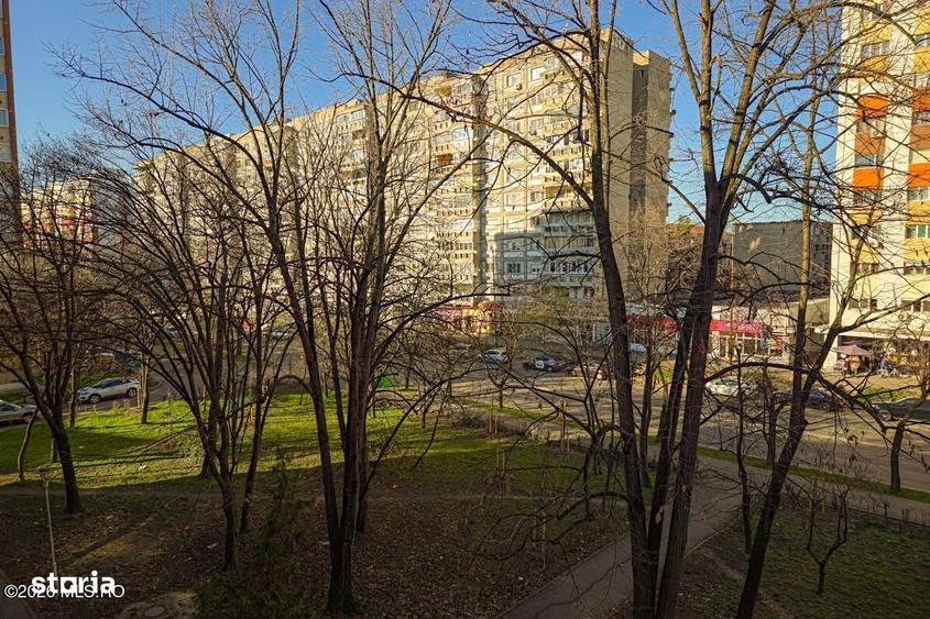 Apartament cu 4 camere decomandat în Gheorghe Lazăr