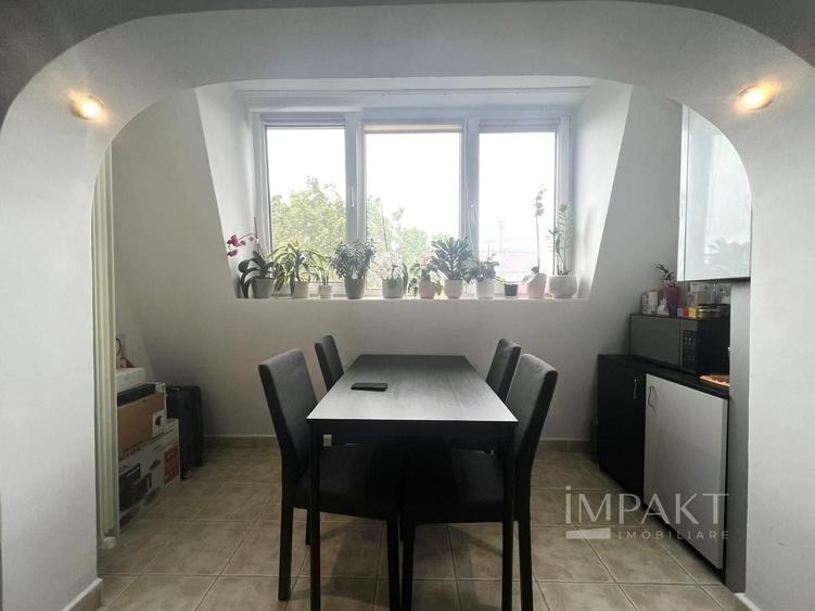 Apartament cu 2 camere decomandat, mobilat în Zorilor