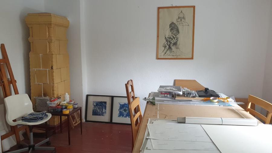 Apartament cu 3 camere semidecomandat în Domenii