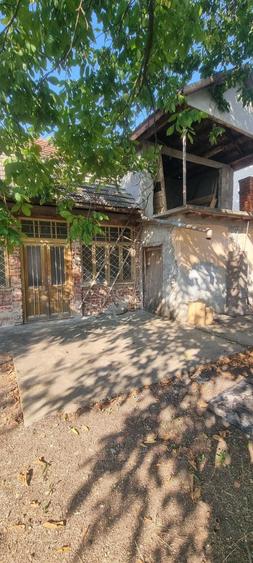Casă cu 3 camere în Central