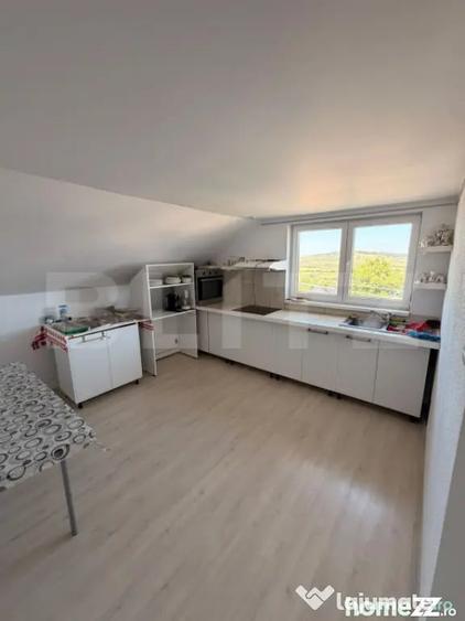 Casă cu 9 camere cu Teren 800 Mp în Central