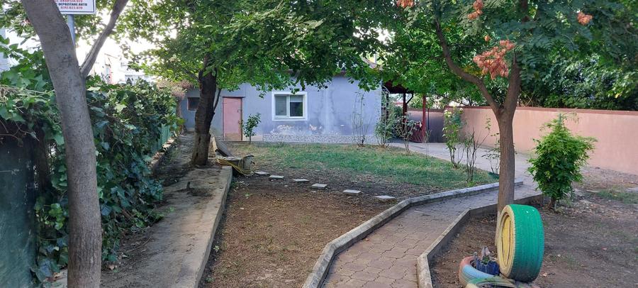 Casă cu 3 camere în Exterior Vest