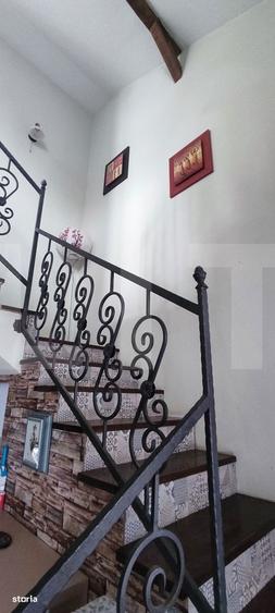 Casă cu 4 camere cu Teren 450 Mp în 1 Decembrie