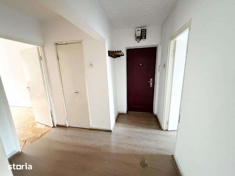 Apartament cu 3 camere în Șega