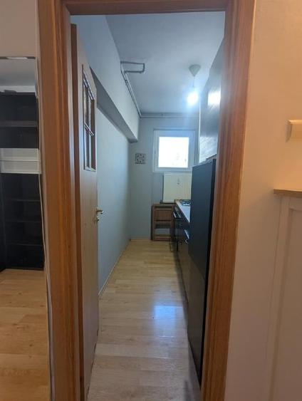 Garsonieră decomandată, mobilată în Banu Manta