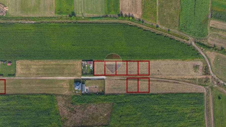 Teren agricol intravilan de 563 mp, în Bod