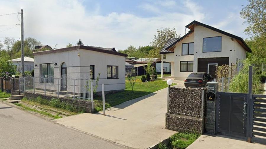 Casă individuală cu 3 camere cu Teren 1300 Mp în Răchiți