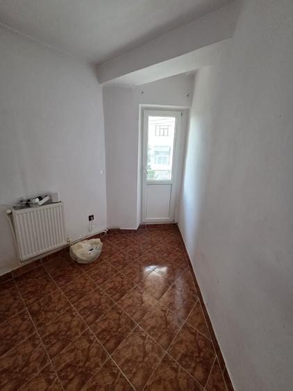 Casă cu 4 camere cu Teren 776 Mp în Unirii