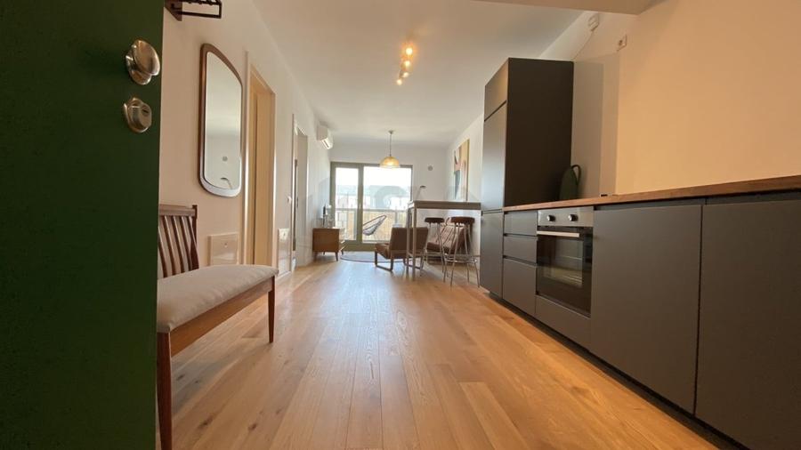 Apartament cu 2 camere decomandat, mobilat în Aviației