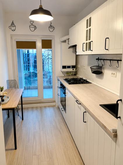 Apartament cu 2 camere decomandat în Parcul Carol