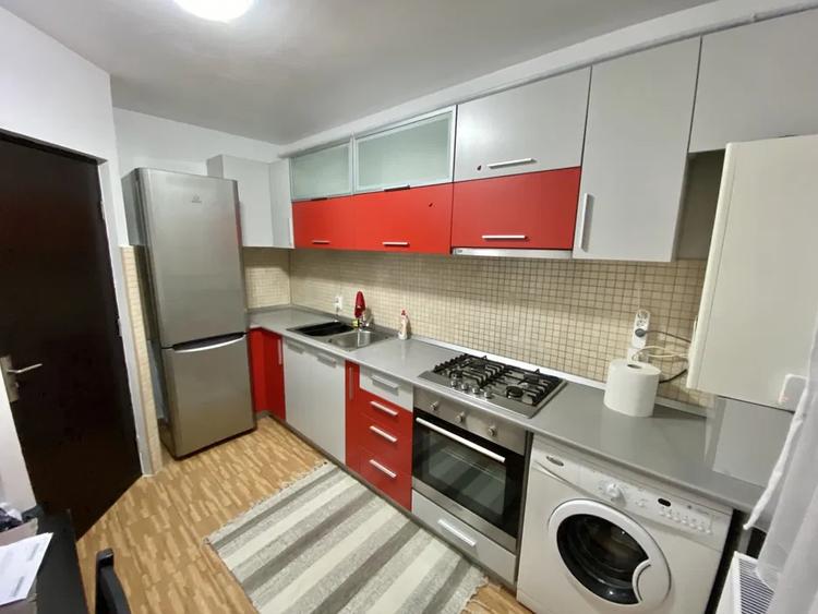 Apartament cu 2 camere decomandat în Craiter