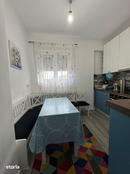 Apartament cu 3 camere decomandat, mobilat în Ferentari