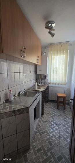 Apartament cu 3 camere în Micro 9