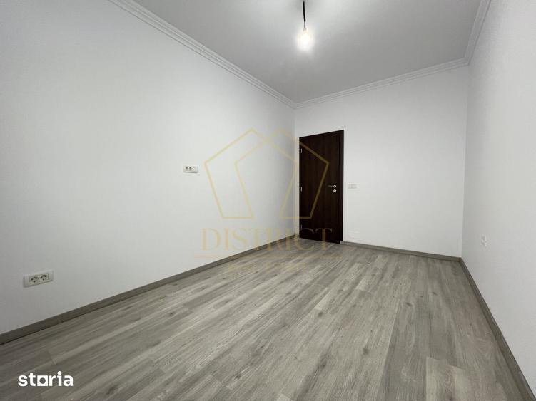 Casă cu 5 camere cu Teren 290 Mp în Giarmata