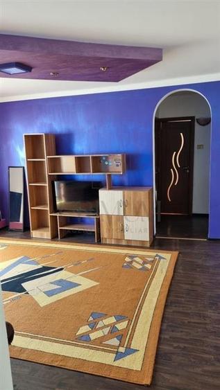 Apartament cu 2 camere semidecomandat, mobilat în Dâmbovița
