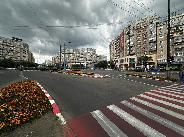 Spațiu comercial, de 812 mp, în Republicii