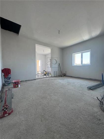 Duplex cu 3 camere cu Canalizare în Moșnița Nouă