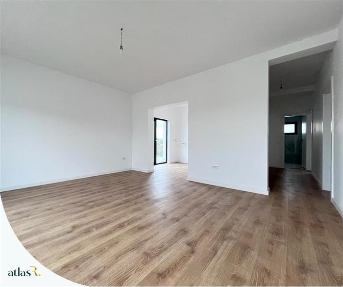 Casă individuală cu 4 camere cu Canalizare în Valea Adâncă