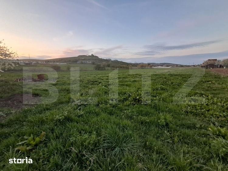 Teren de 2512 mp, în Sâncraiu de Mureș