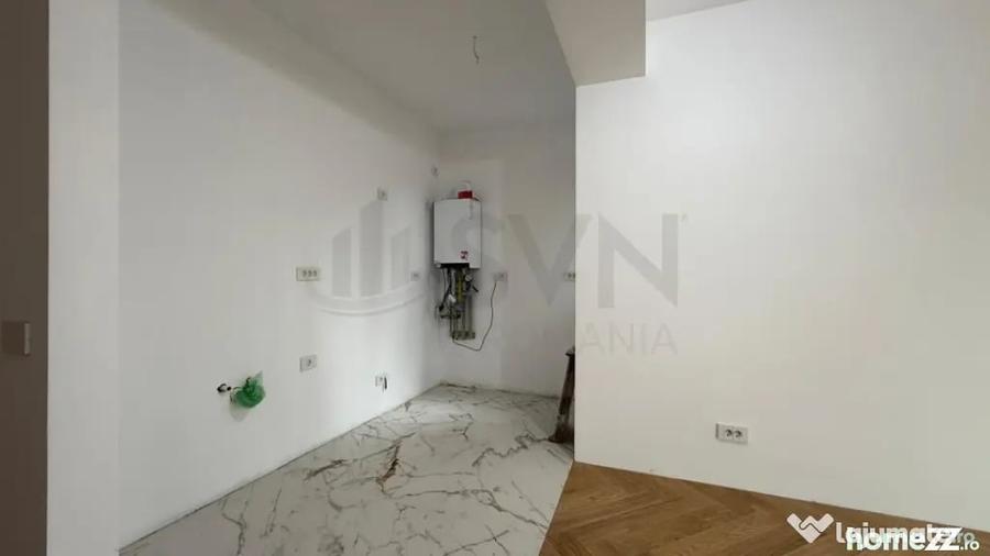 Apartament cu 4 camere decomandat, mobilat în Central