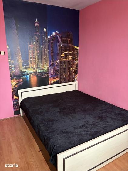 Apartament cu 2 camere semidecomandat în Independenței