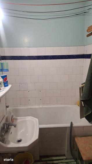 Apartament cu 3 camere decomandat în Scriitorilor