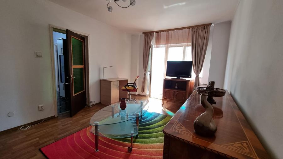 Apartament cu 2 camere decomandat în Iancului
