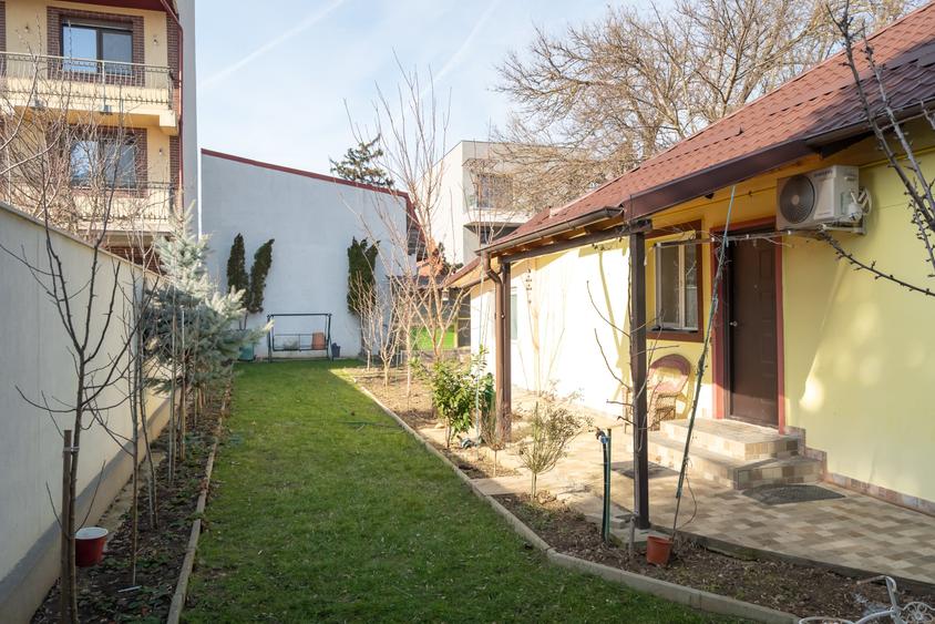 Casă individuală cu 3 camere cu Canalizare în Bucureștii Noi