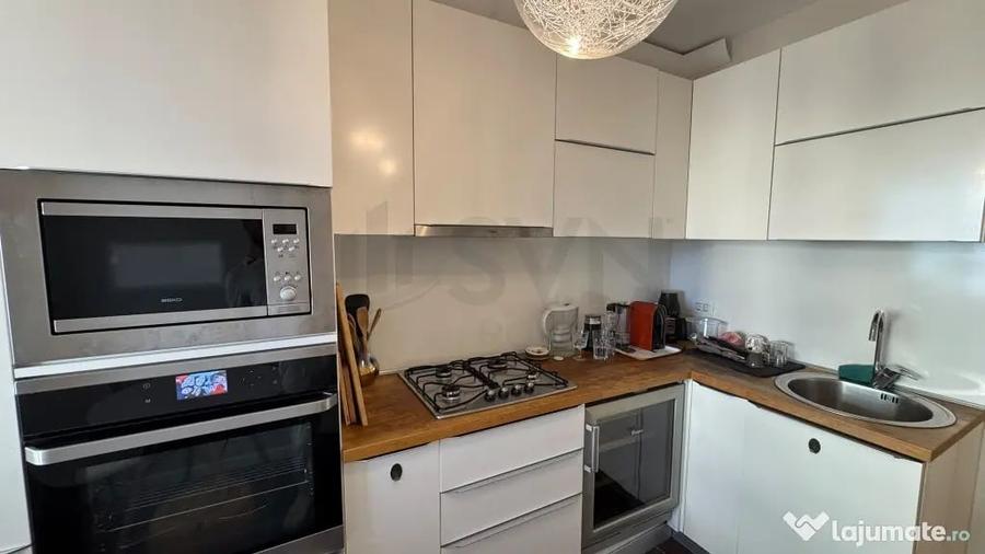 Apartament cu 3 camere decomandat în Lacul Tei
