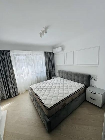 Apartament cu 3 camere decomandat, mobilat în Pipera