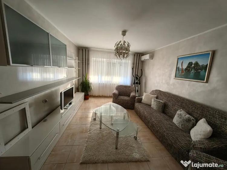 Apartament cu 2 camere decomandat în Exterior Vest