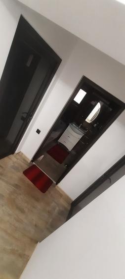 Apartament cu 3 camere nedecomandat în Central